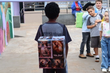 Foto - Desfile Mochila Maluca 2025 – Escola Irmã Dulce