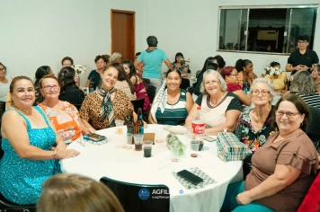 Foto - Uma Noite Para Elas: Dia da Mulher em Esperança Nova