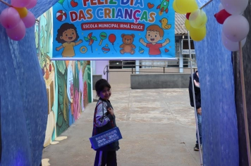 Foto - Desfile Mochila Maluca 2025 – Escola Irmã Dulce