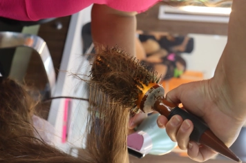 Foto - Unidade Móvel de Moda e Beleza