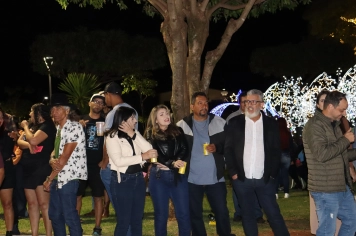 Foto - Entre Luzes e Palavras