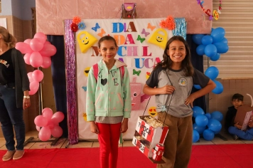 Foto - Desfile Mochila Maluca 2025 – Escola Irmã Dulce