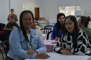 Foto - Unidade Móvel de Moda e Beleza