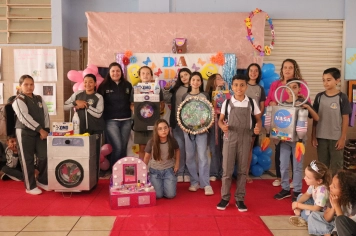 Foto - Desfile Mochila Maluca 2025 – Escola Irmã Dulce