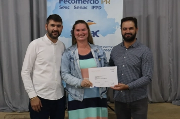 Foto relacionada - Prefeitura de Esperança Nova realiza entrega de certificados do SENAC Moda e Beleza