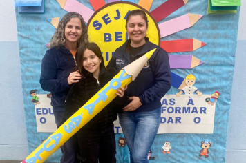Foto - Volta às Aulas 2025 – Com Amor e Educação