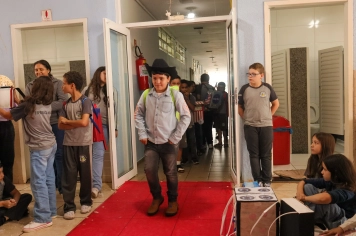 Foto - Desfile Mochila Maluca 2025 – Escola Irmã Dulce