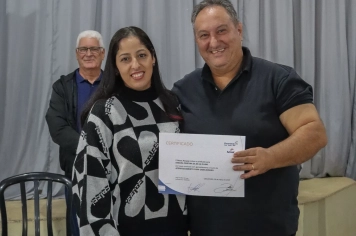Foto - Unidade Móvel de Moda e Beleza