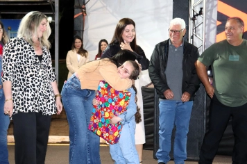 Foto - Entre Luzes e Palavras