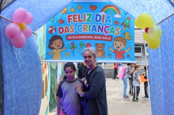 Foto - Desfile Mochila Maluca 2025 – Escola Irmã Dulce