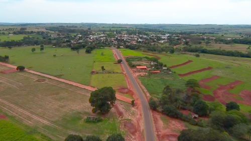 Asfalto rural em Esperança Nova